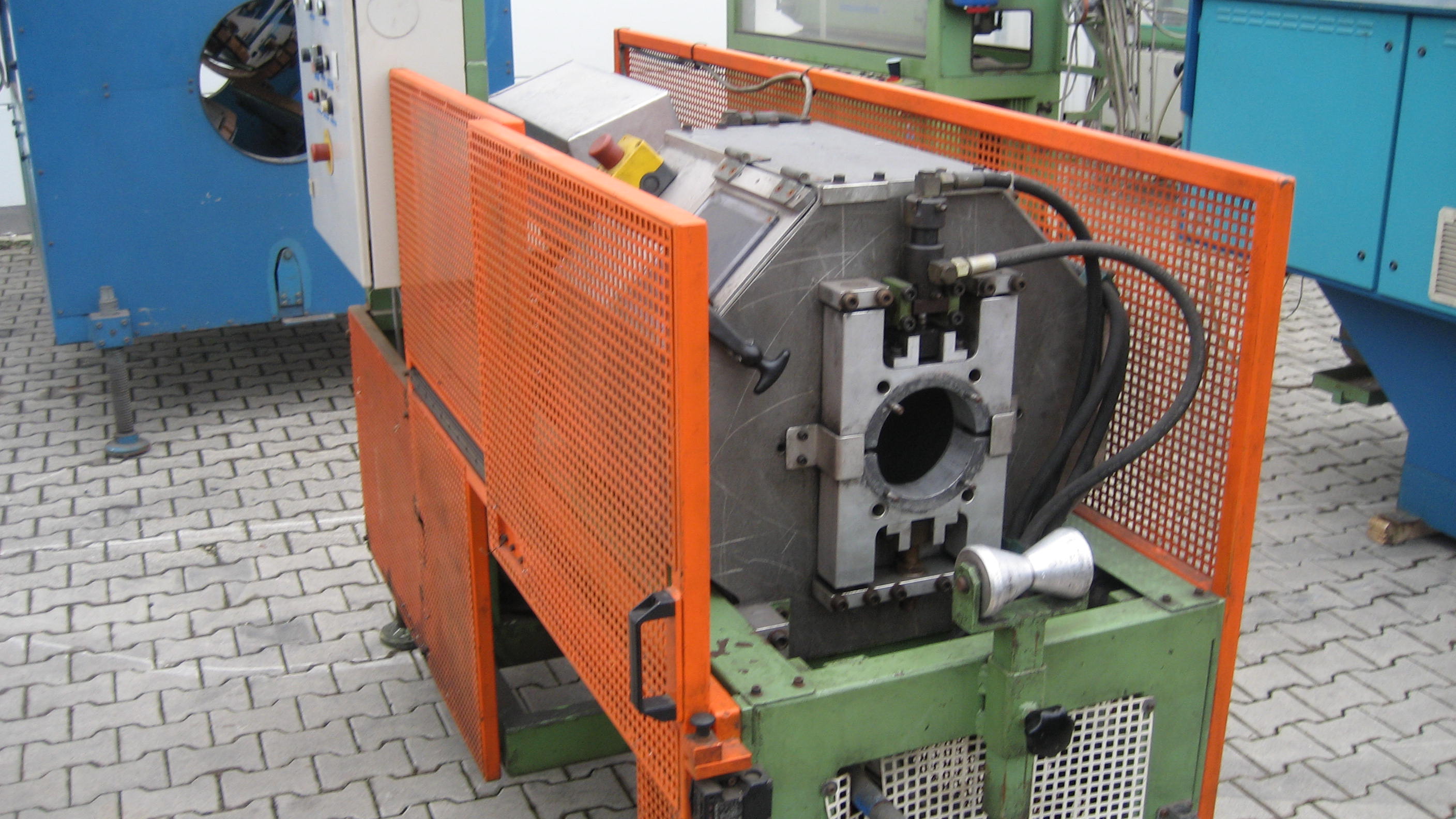 VON HEIN Cutting and chamfering machine TV 110-H VON HEIN Cutting and chamfering machine TV 110-H